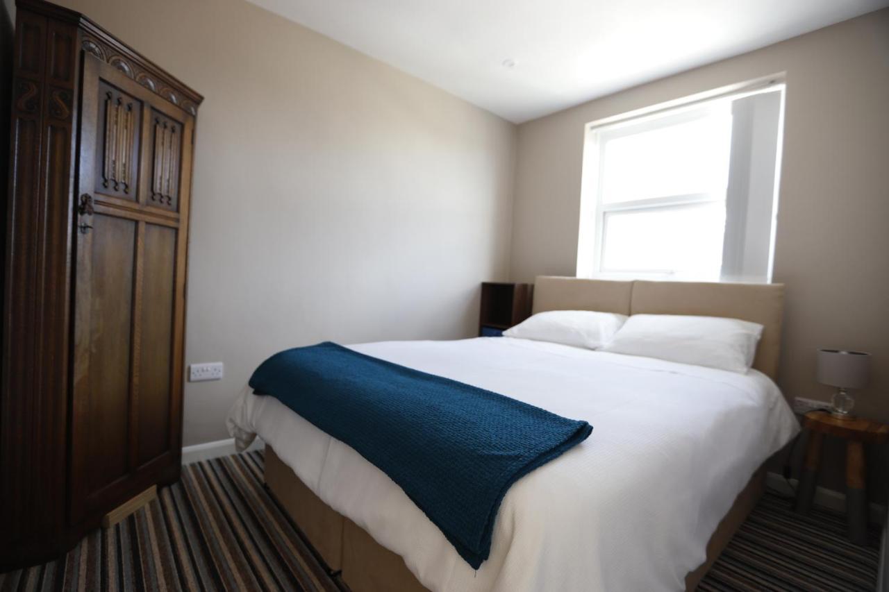 קאוז Seafarer'S View - 6 Bedroom Townhouse In Cowes, Parking & Seaviews. מראה חיצוני תמונה
