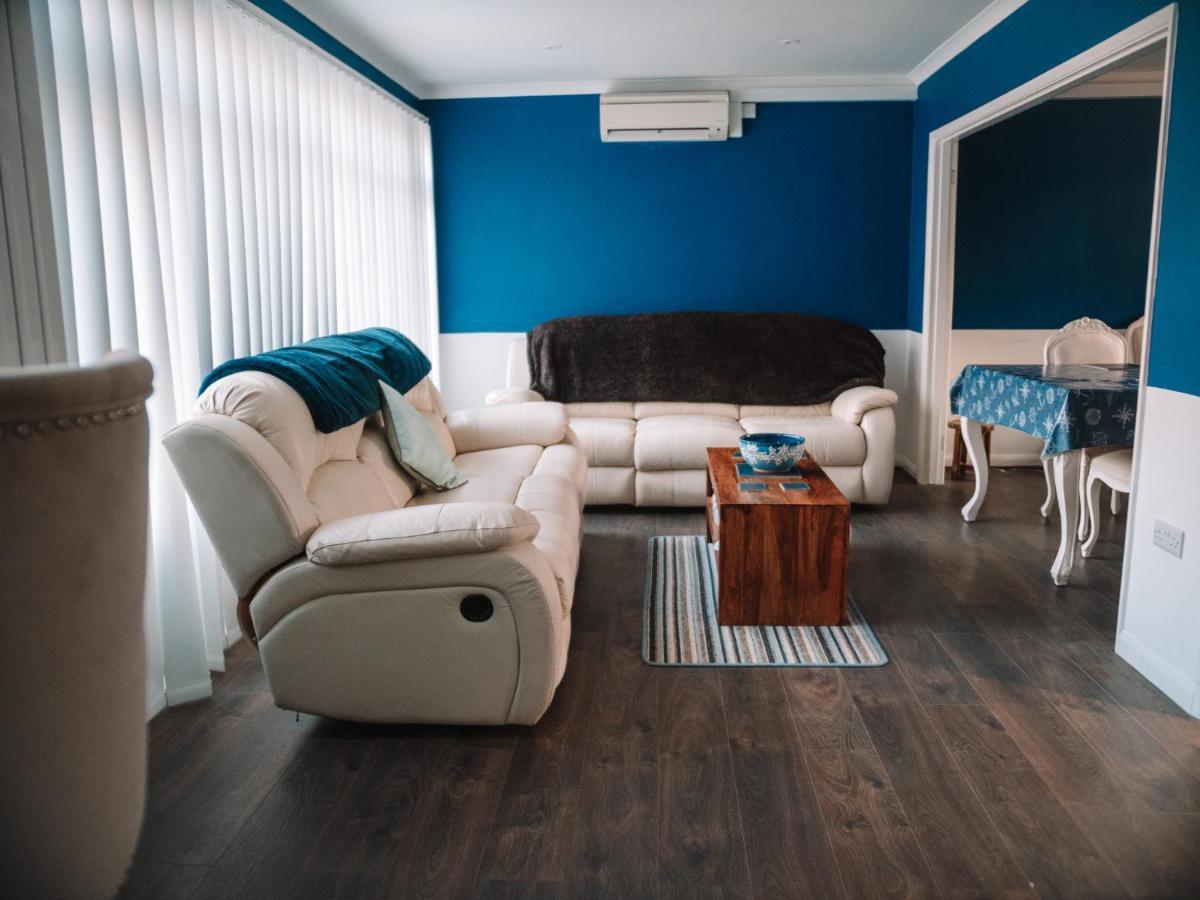 קאוז Seafarer'S View - 6 Bedroom Townhouse In Cowes, Parking & Seaviews. מראה חיצוני תמונה