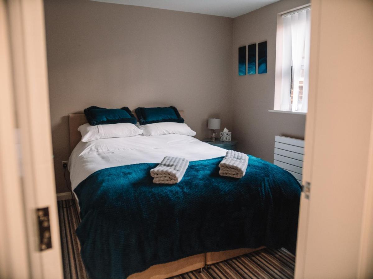 קאוז Seafarer'S View - 6 Bedroom Townhouse In Cowes, Parking & Seaviews. מראה חיצוני תמונה