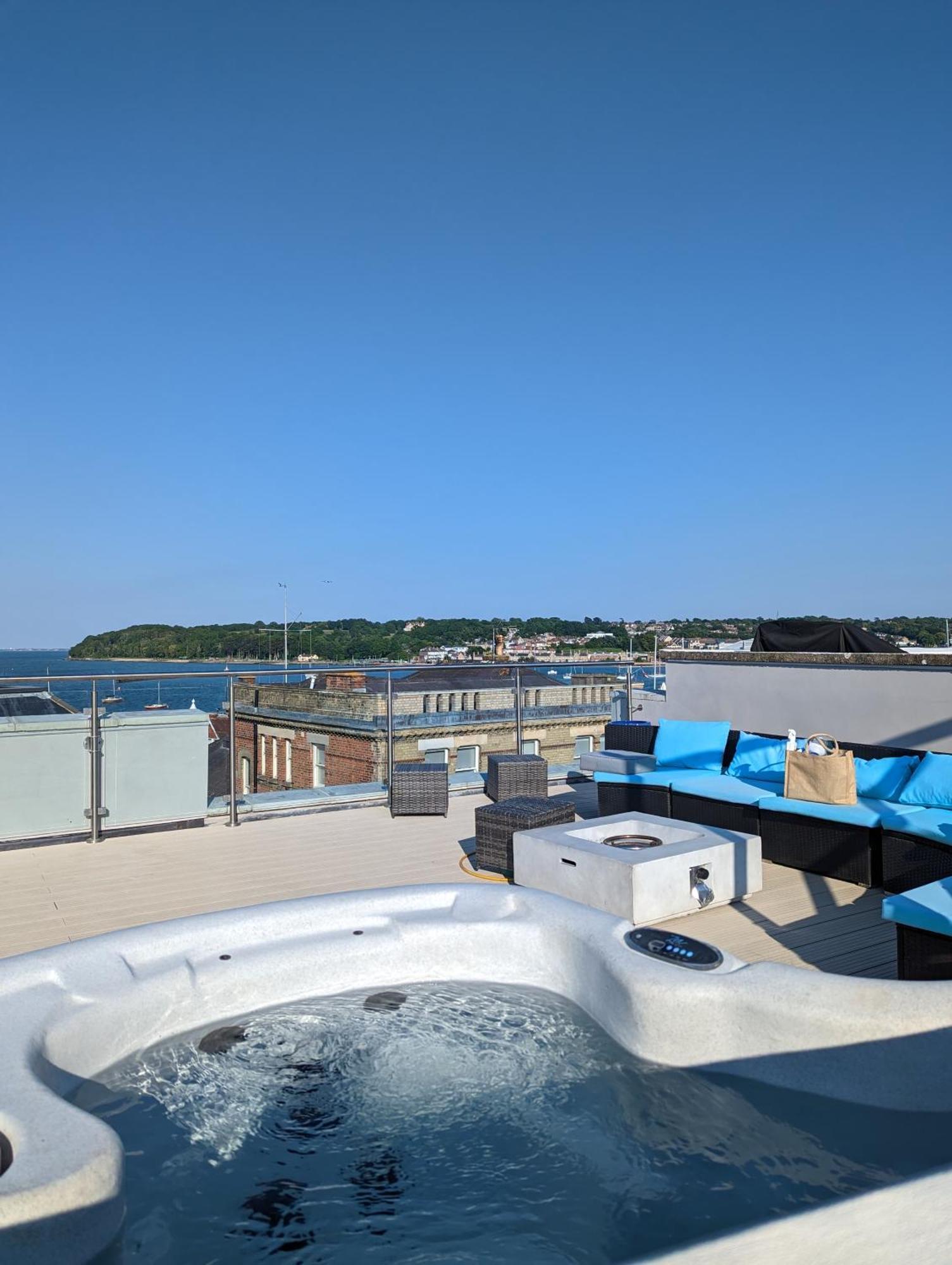 קאוז Seafarer'S View - 6 Bedroom Townhouse In Cowes, Parking & Seaviews. מראה חיצוני תמונה